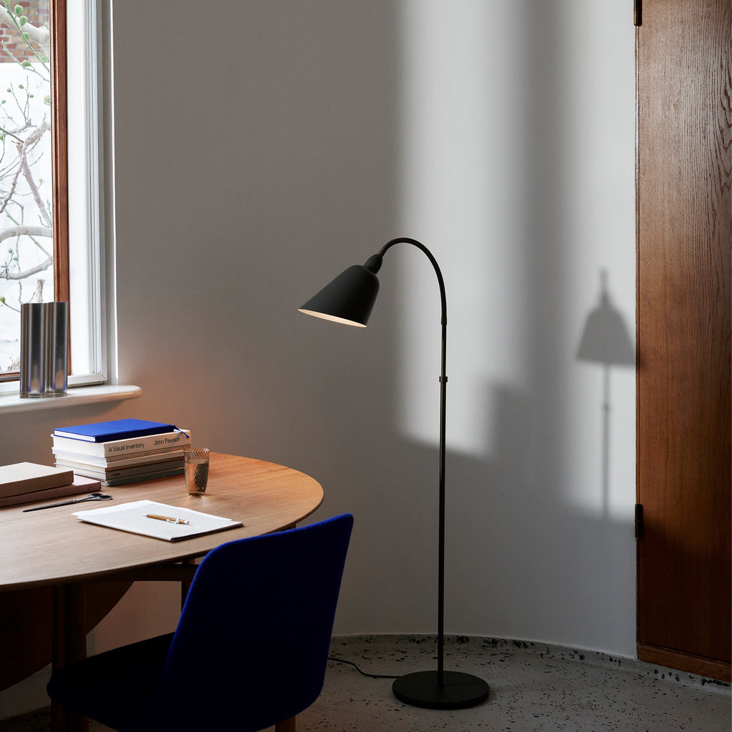 Linea Floor Lamp