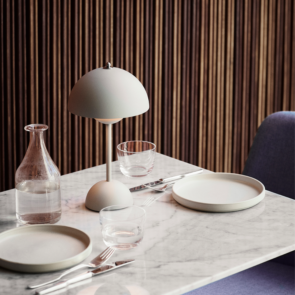 Aura Portable Lamp