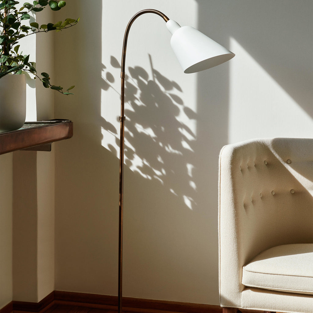 Linea Floor Lamp