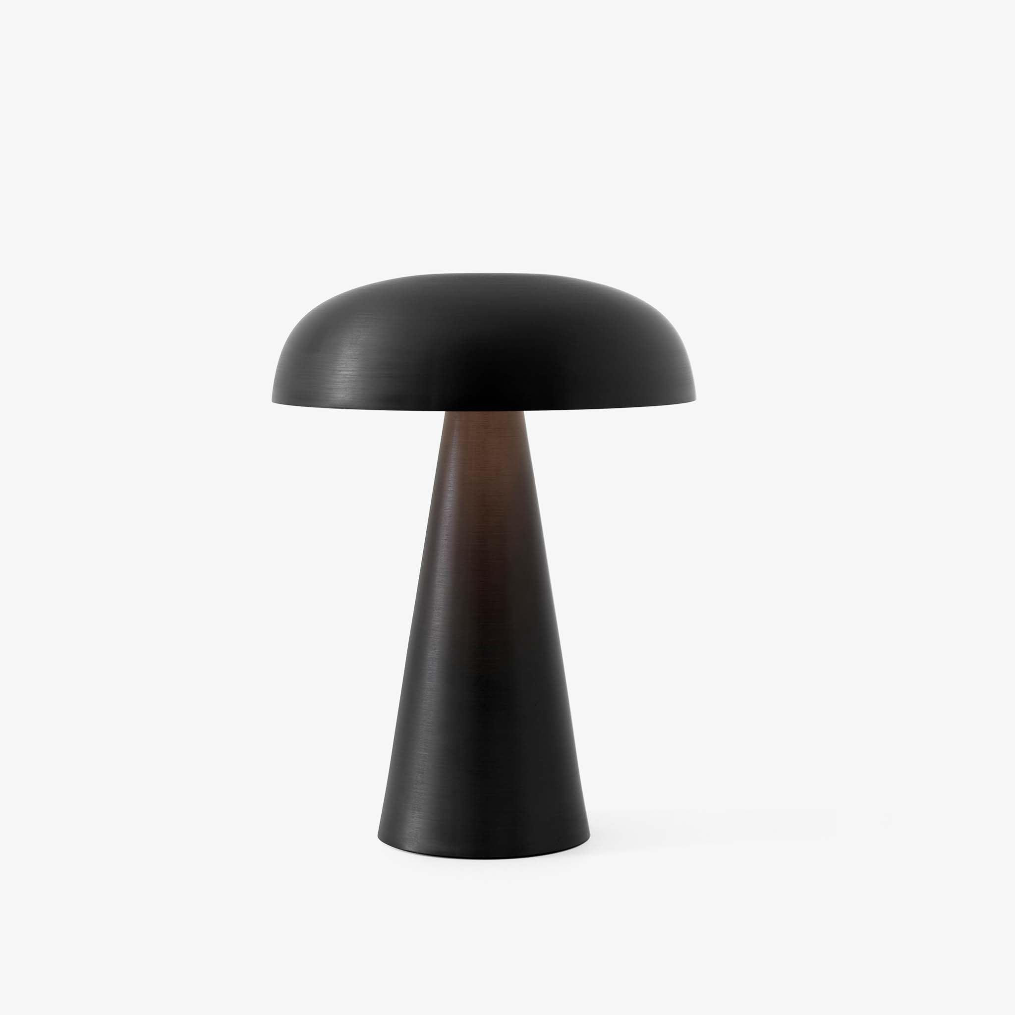 Nova Portable Lamp