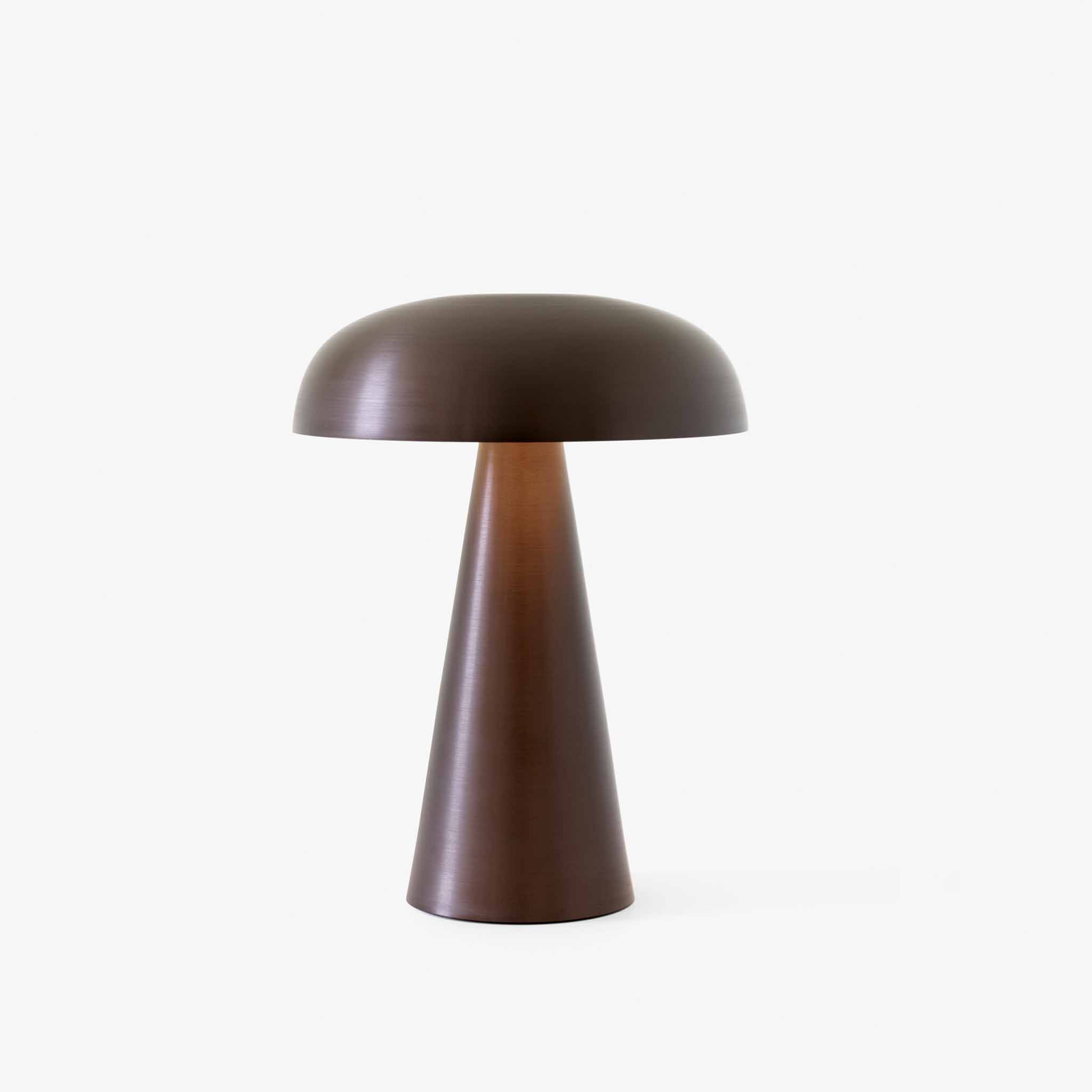 Nova Portable Lamp