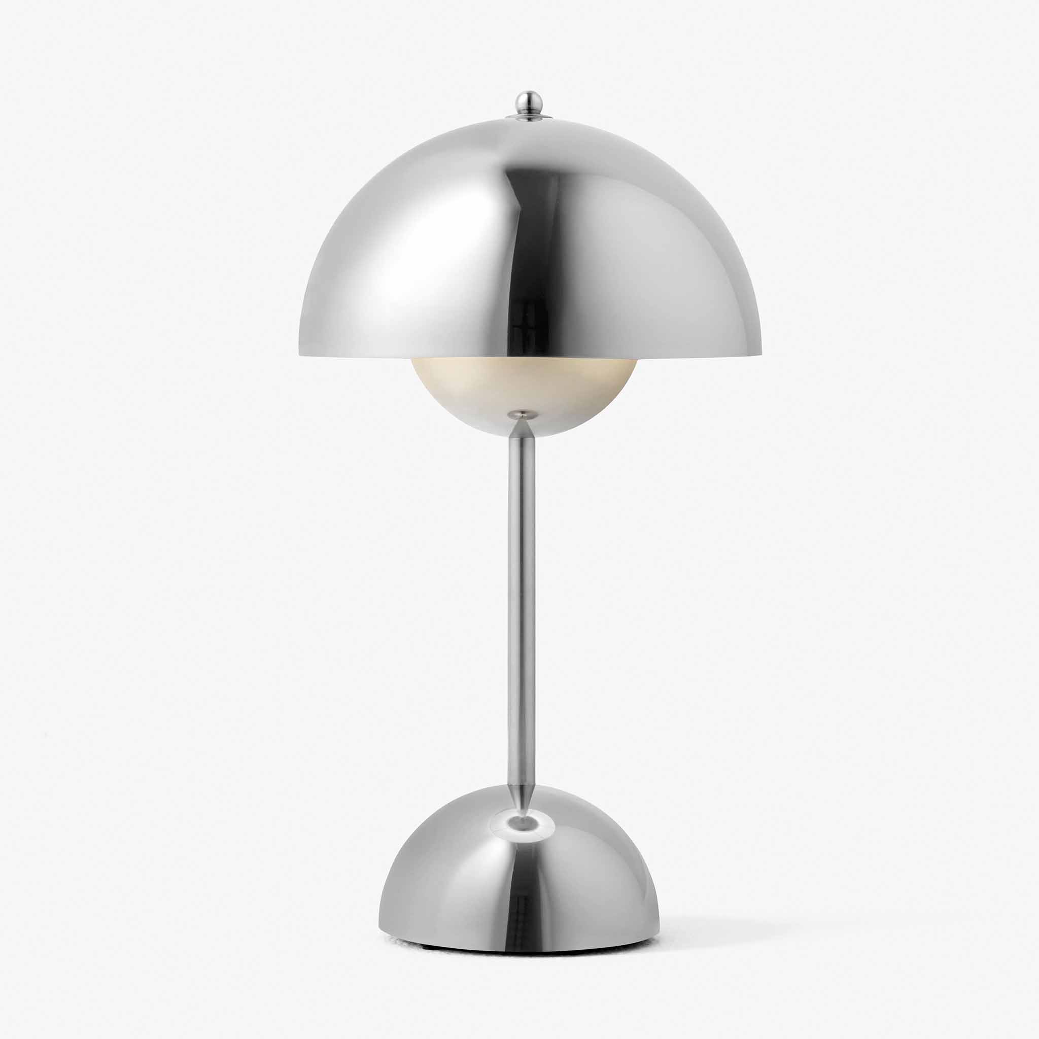 Aura Portable Lamp