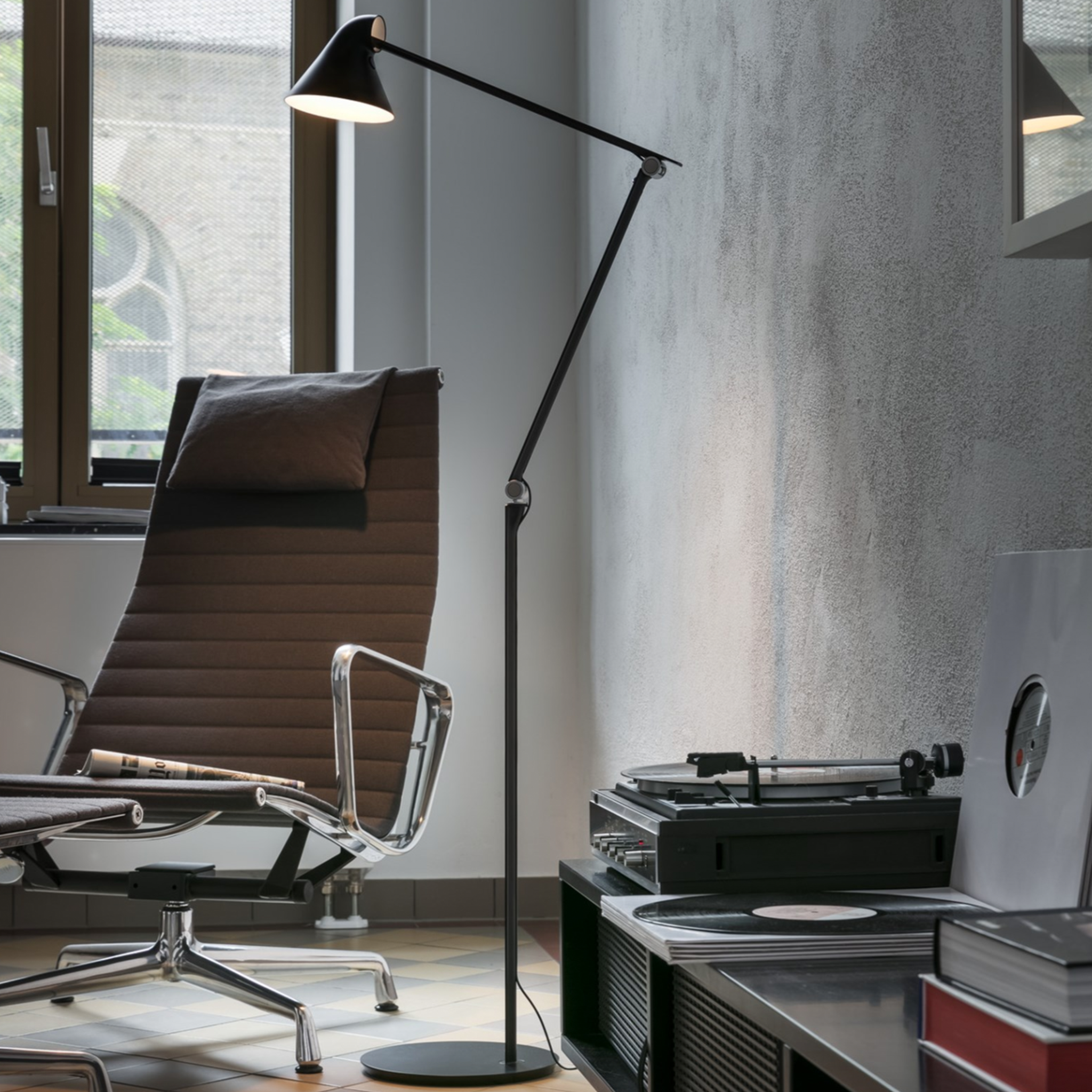 Linear Floor Lamp