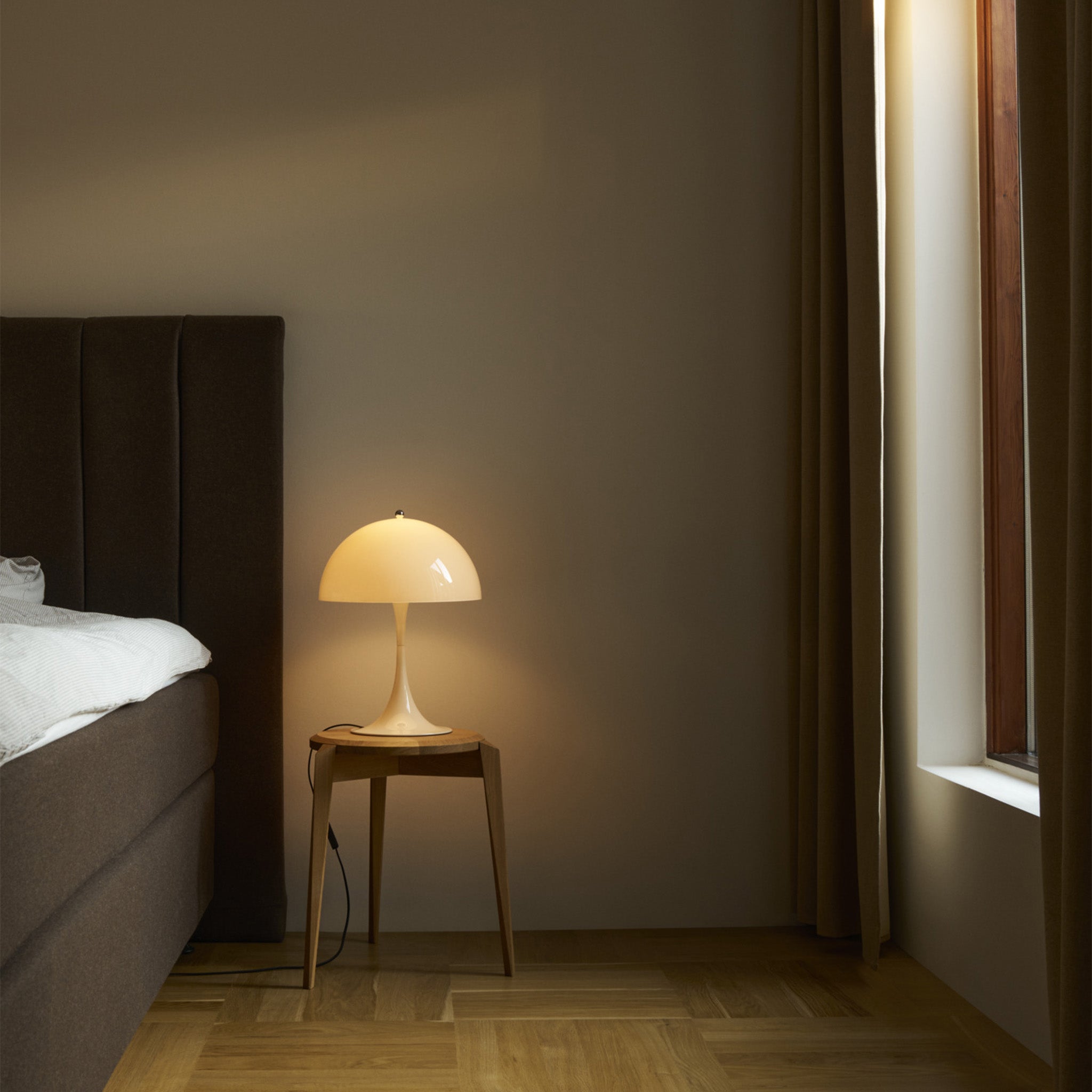 Luna Table Lamp