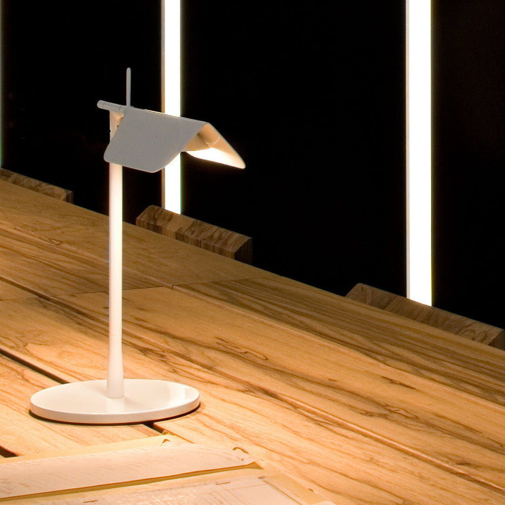 Edge Table Lamp